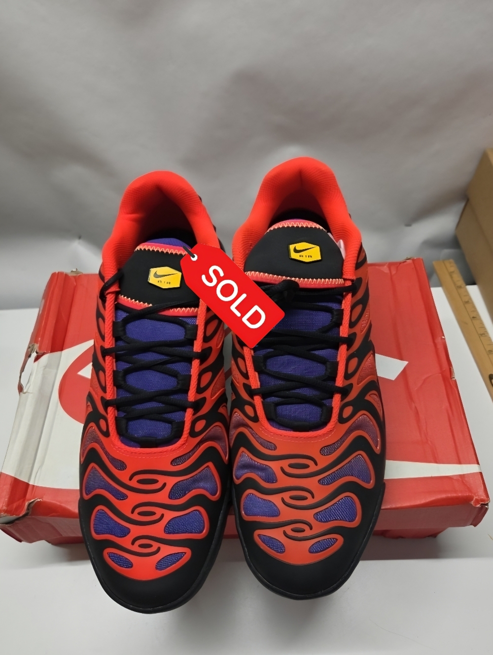 SOLD.Nike Men's Air Max Plus Drift Black Bright Crimson Shoes FD4290 003 Mens 13